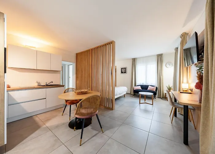 The Originals City, Hotel Azur, Fos-Sur-Mer